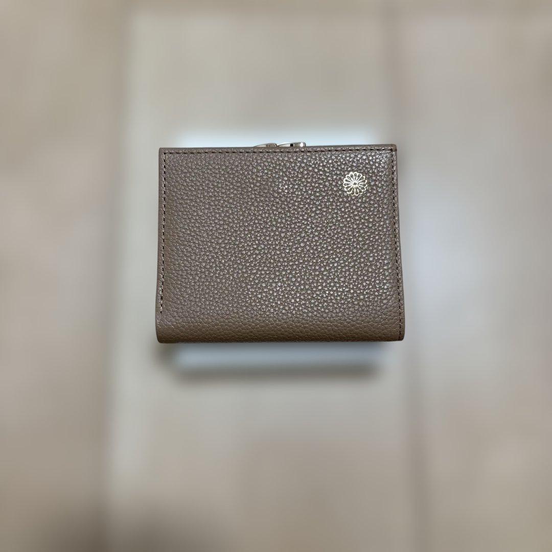 新品 皇居限定 菊の御紋二つ折り財布 モカ ブラウン｜新品】皇居 財布