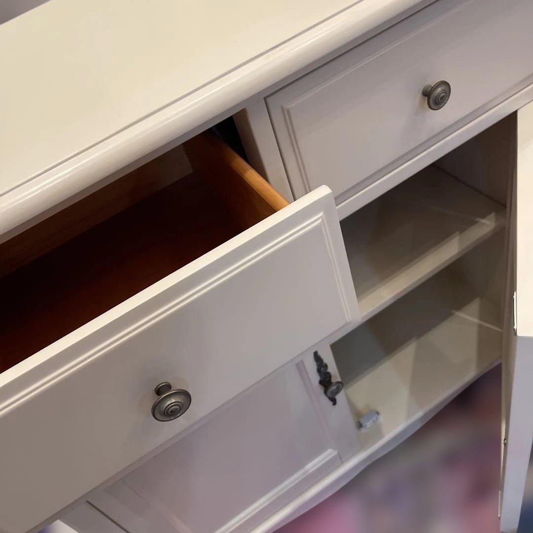 フレンチカントリー調北欧アイボリー木製キャビネット 両開きチェスト