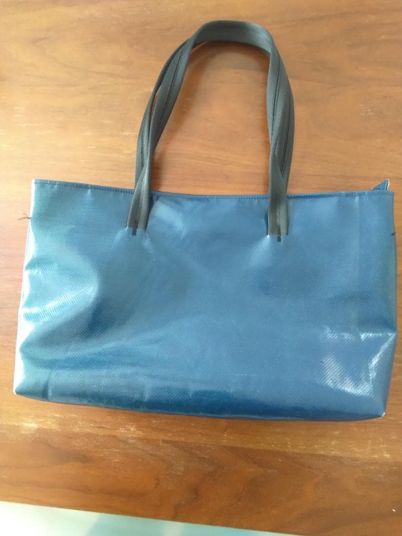 PRETAG 緑 青 ハンドバッグ