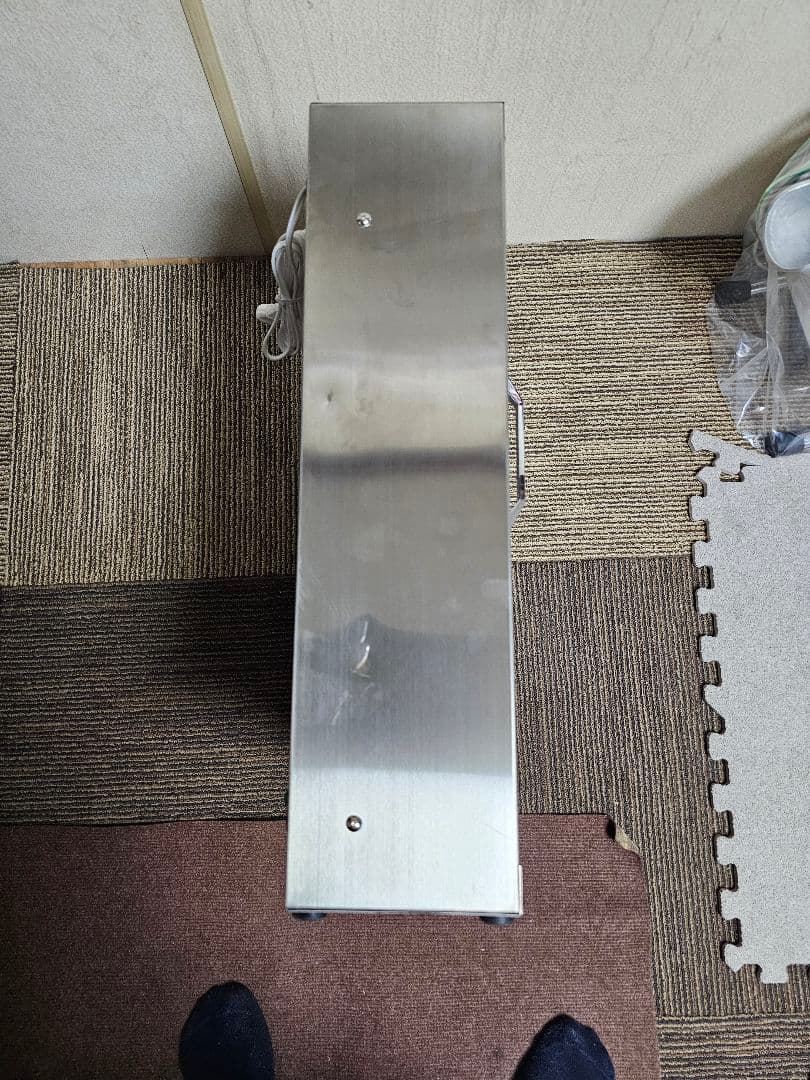 リョウリナ様専用 殺菌灯付 庖丁保管庫 キンキラー Kー108S型 8本