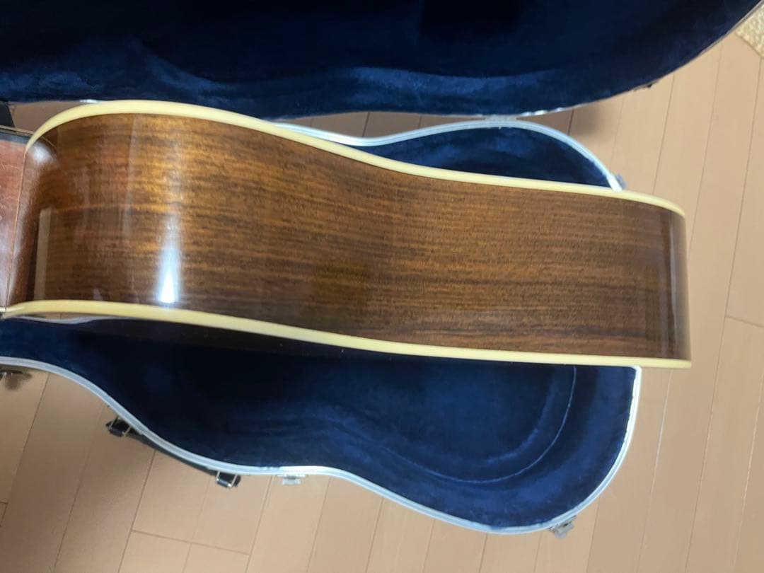 Martin D-28 Custom Shop2007 bluecase - メルカリ