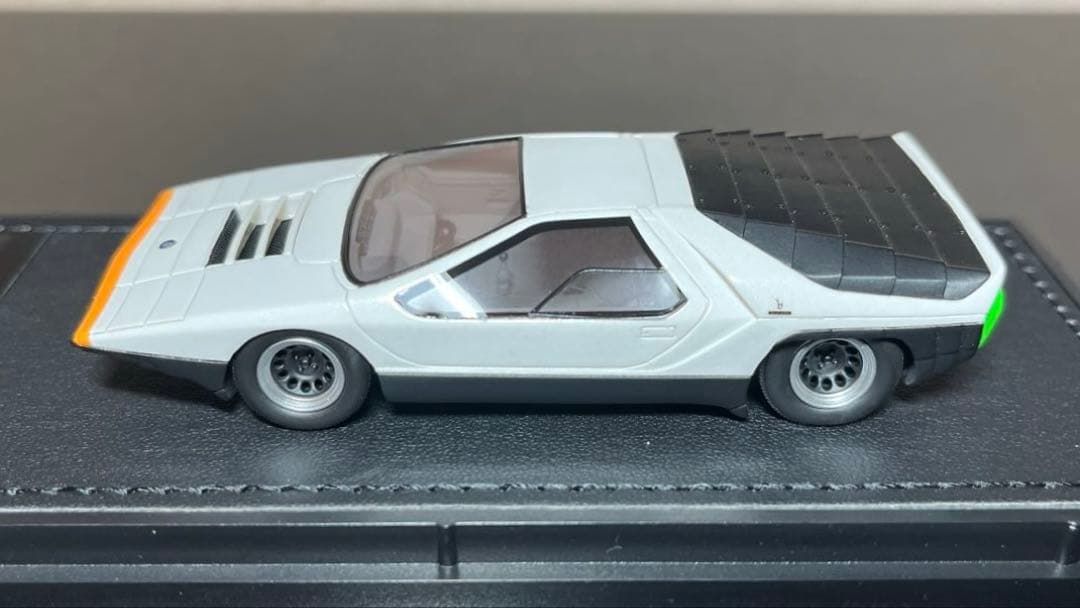 訳あり）ミニカー 1/43 トップマルケス アルファロメオ カラボ 白