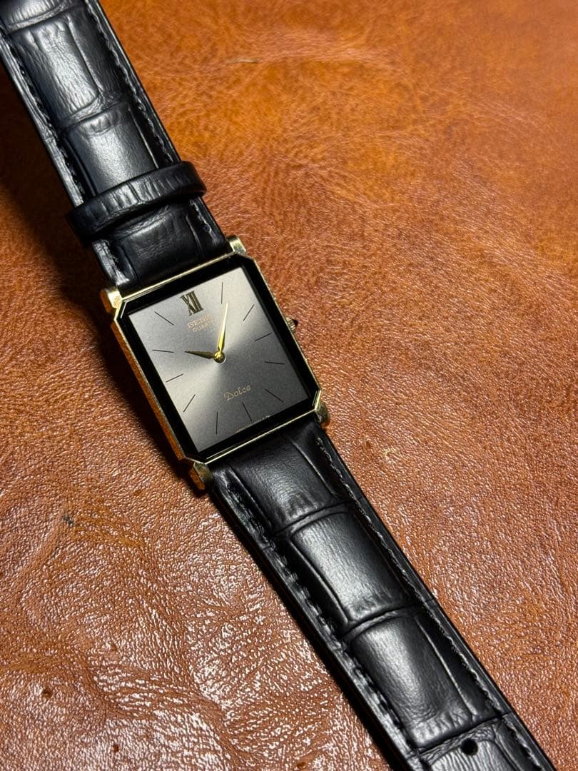 A134 希少 稼動品 SEIKO DOLCE レクタンギュラー80年代