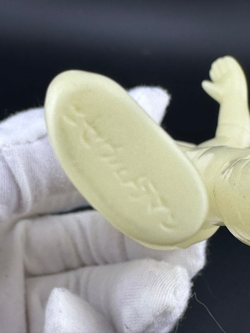 中古品】ブルマァク ソフビ ニセウルトラマン 蓄光 入手困難