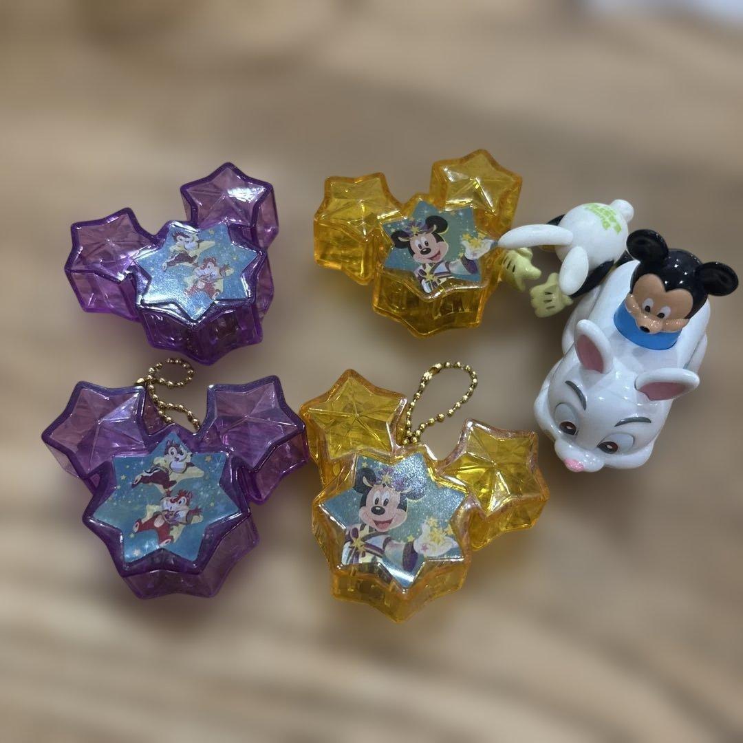 ディズニーランド ミッキーマウス 星型キーホルダーセット - メルカリ