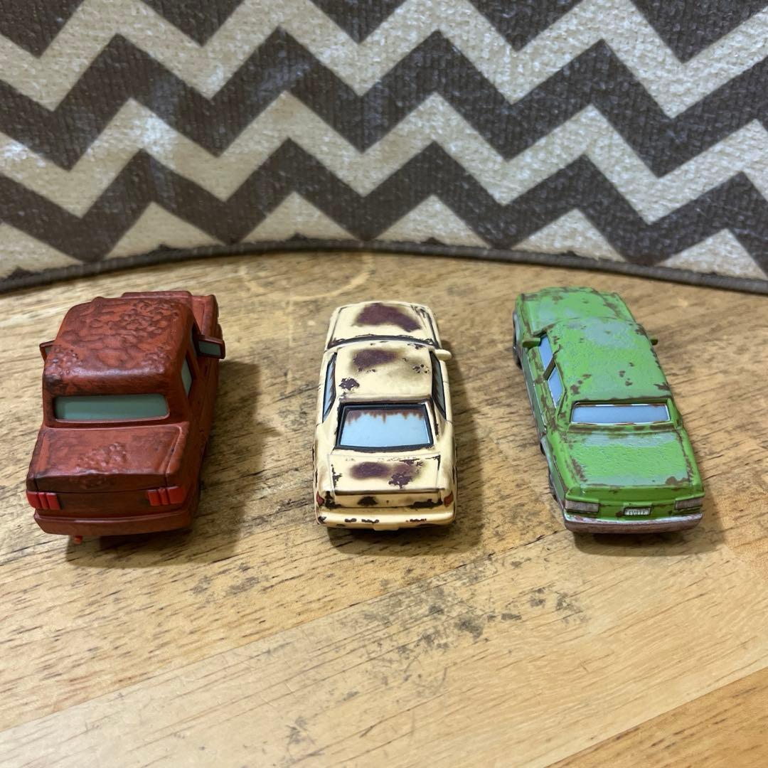 マテル　カーズ　レアなラスティ&ダスティー兄弟と仲間たちの5台セット