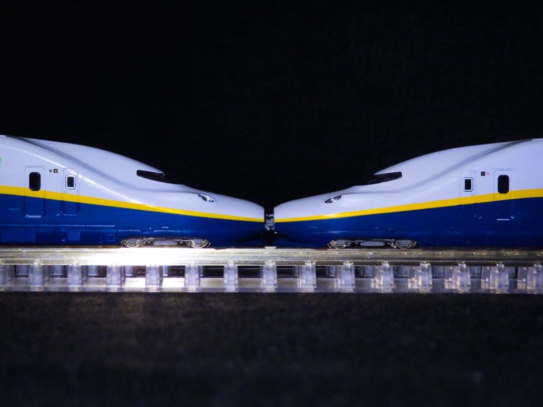 KATO E4系新幹線 Max 8両セット(最新ロット)【新品,未使用品】