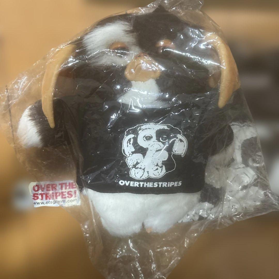 OVER THE STRIPES グレムリン　ぬいぐるみ　フィギュアTシャツ付き