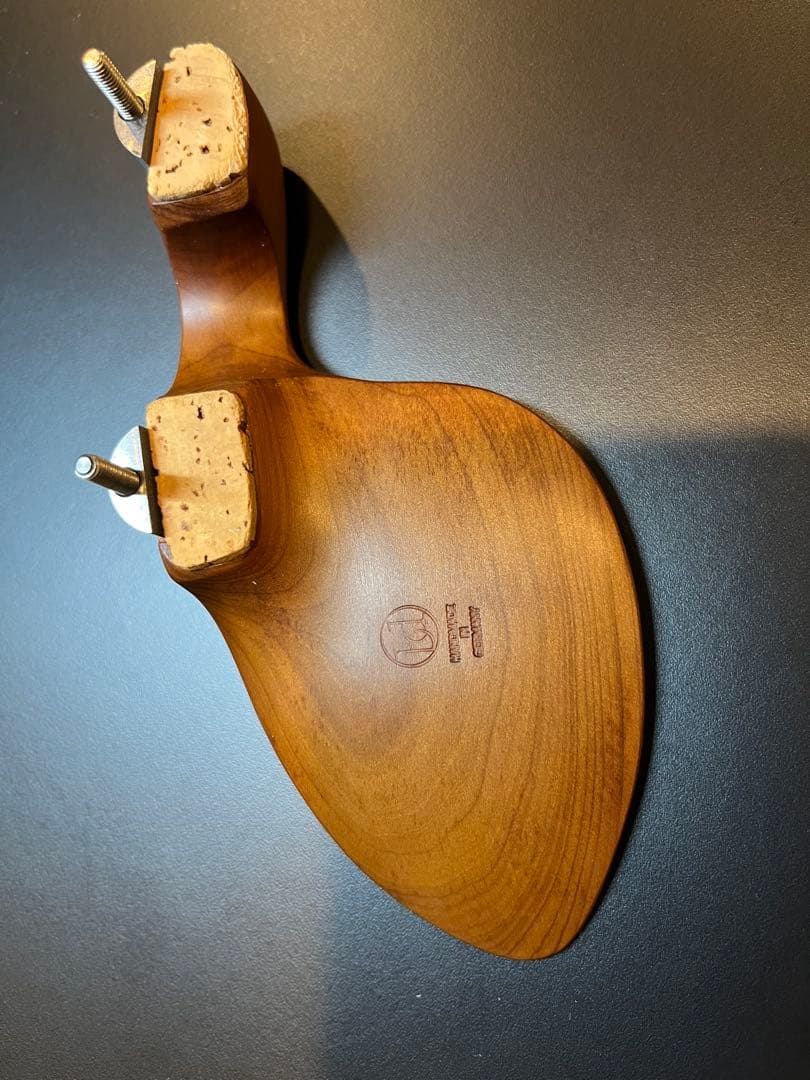 『未使用品』Berdani バイオリン 顎当て　柘植チタン