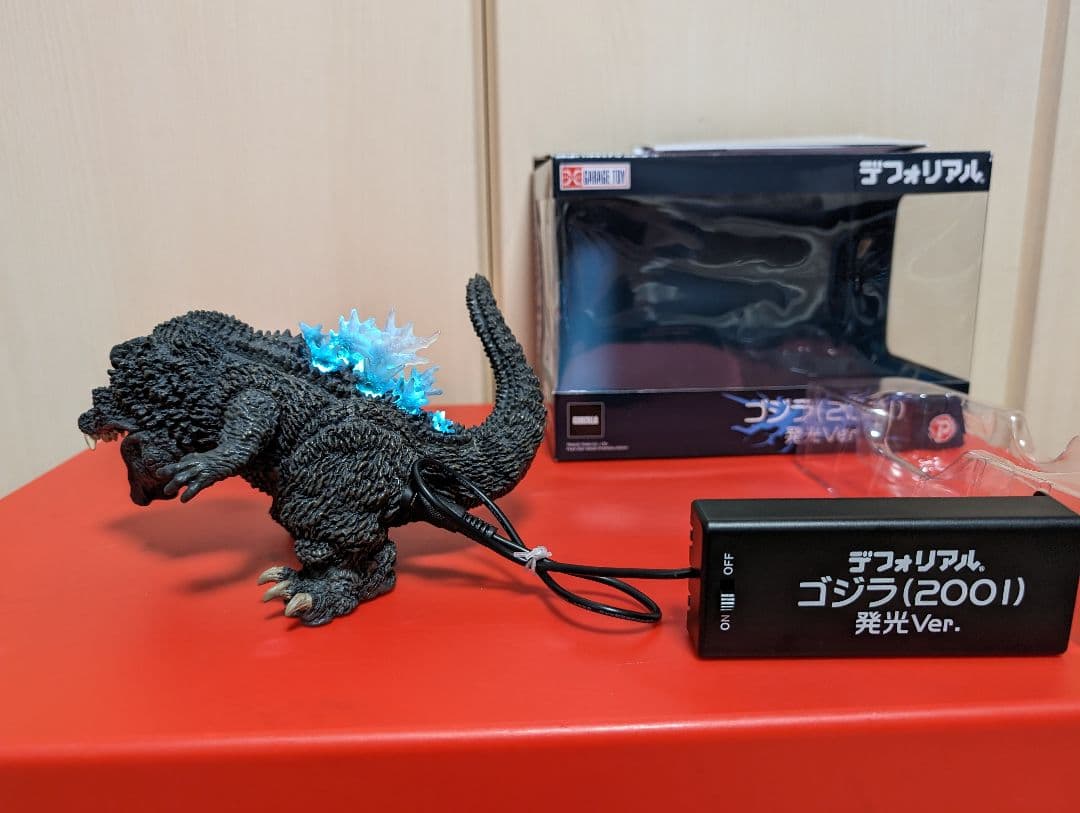 デフォリアルゴジラ2001 発光ver