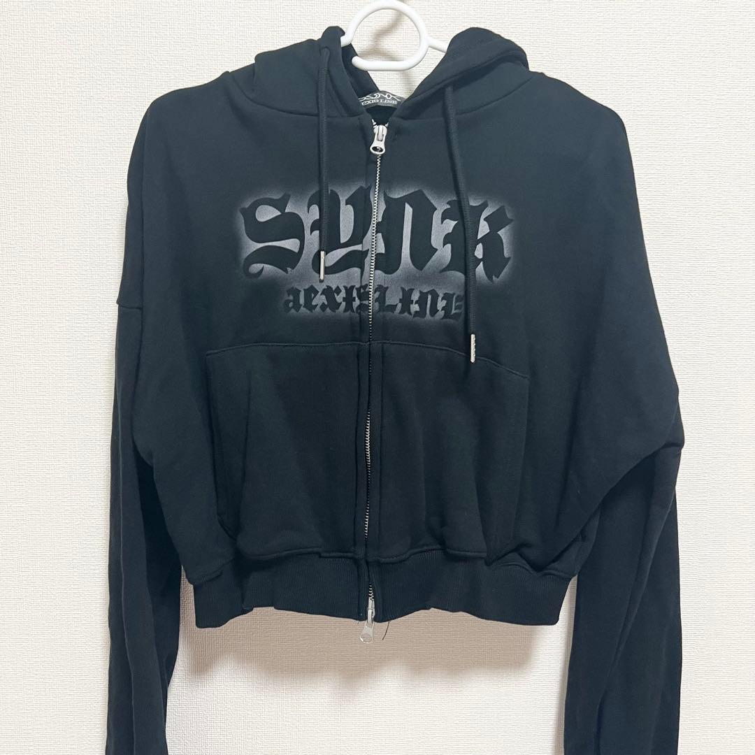 aespaジップアップパーカークロップド - メルカリ