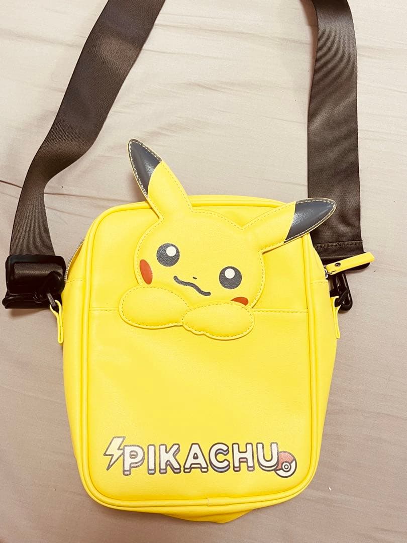 WCS2023記念限定グッズ】ショルダーバッグ PIKACHU ピカチュウ - メルカリ