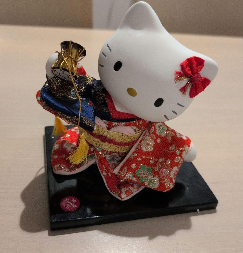 ハローキティ 日本人形 陶器製 着物 梅 置物 和楽器 和太鼓 小鼓