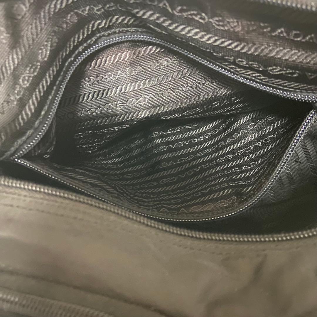 PRADA プラダ メッセンジャーバッグ ショルダーバッグ 三角ロゴ 黒