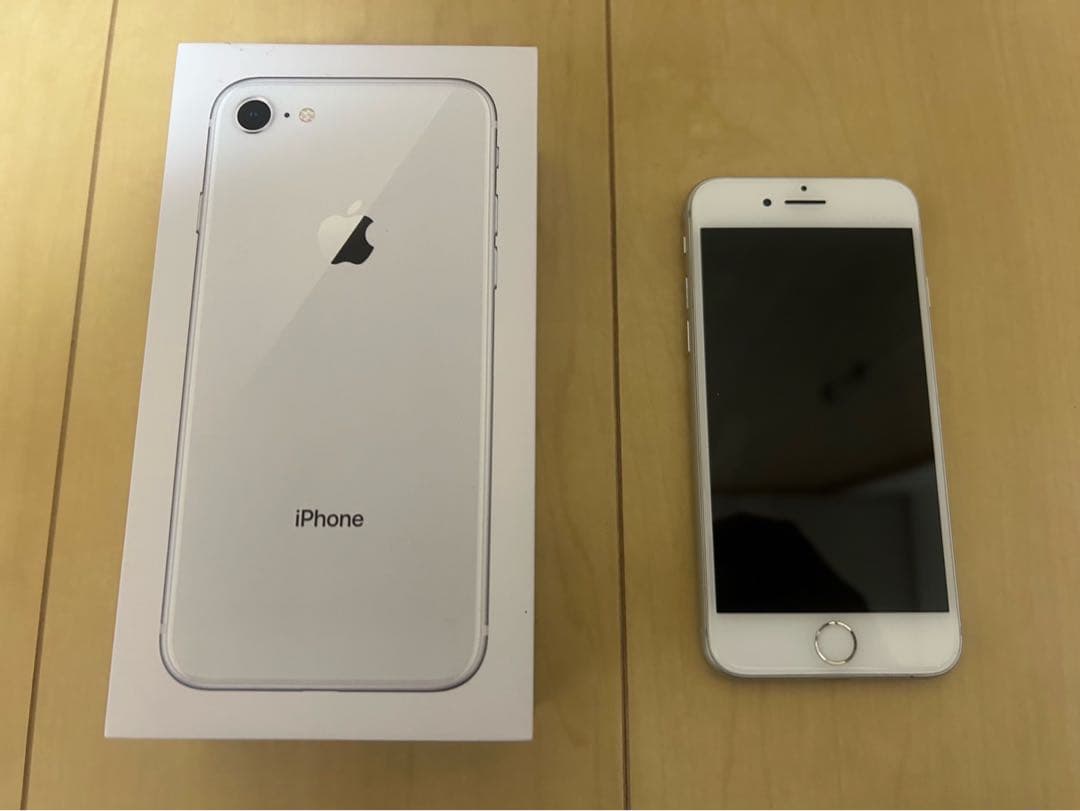 ☆iPhone8 64G 本体☆｜え*す様 iPhone 8 64GB SIMフリー 本体