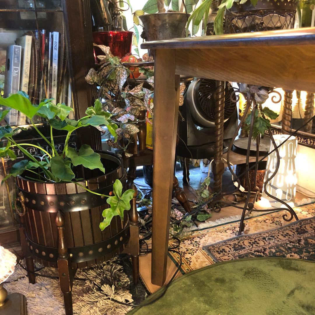 美品　ダークアルダー　ソリッド　テーパードレッグ　ダイニングテーブル