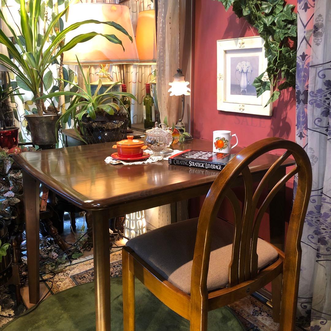 美品　ダークアルダー　ソリッド　テーパードレッグ　ダイニングテーブル