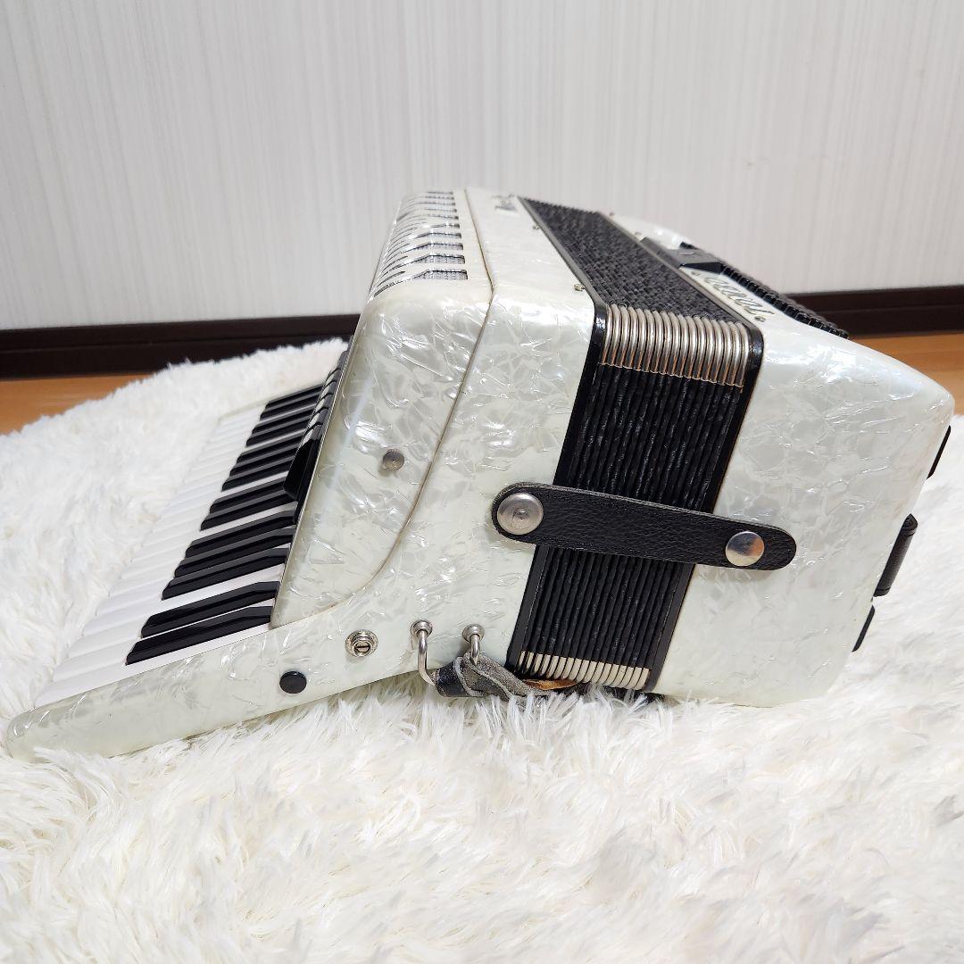 TOMBO トンボ 独奏用アコーディオン J80C Musette