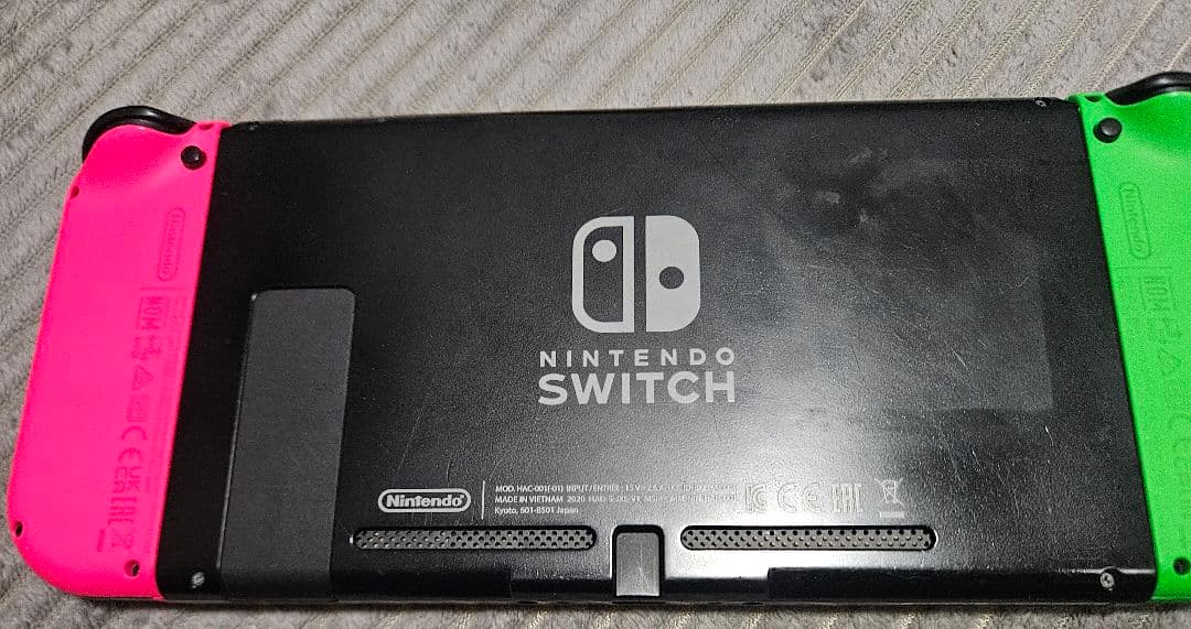 ジャンク　Nintendo Switch 本体 グリーン/ピンク