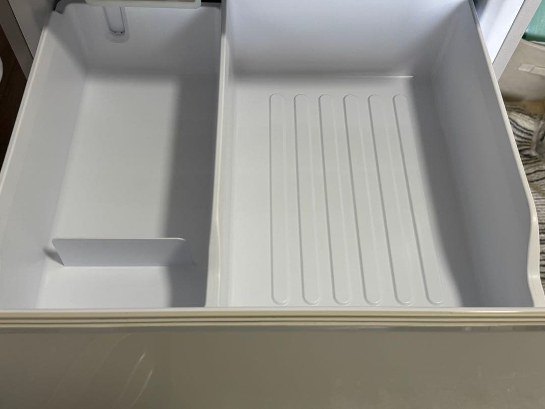 シャープ SHARP 大型冷蔵庫 SJ-W352E-S 350L 自己引取1万円