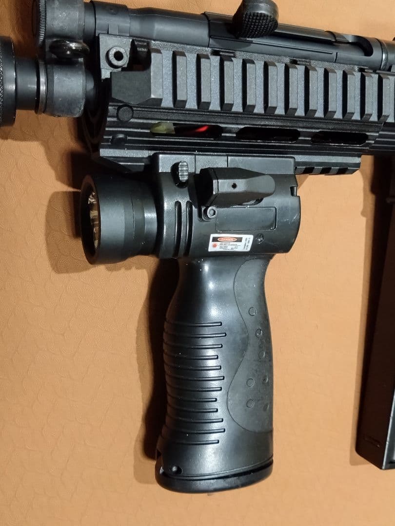 東京マルイ　MP5　外装カスタム　初速90 STD電動ガン　※ライトは飾りです