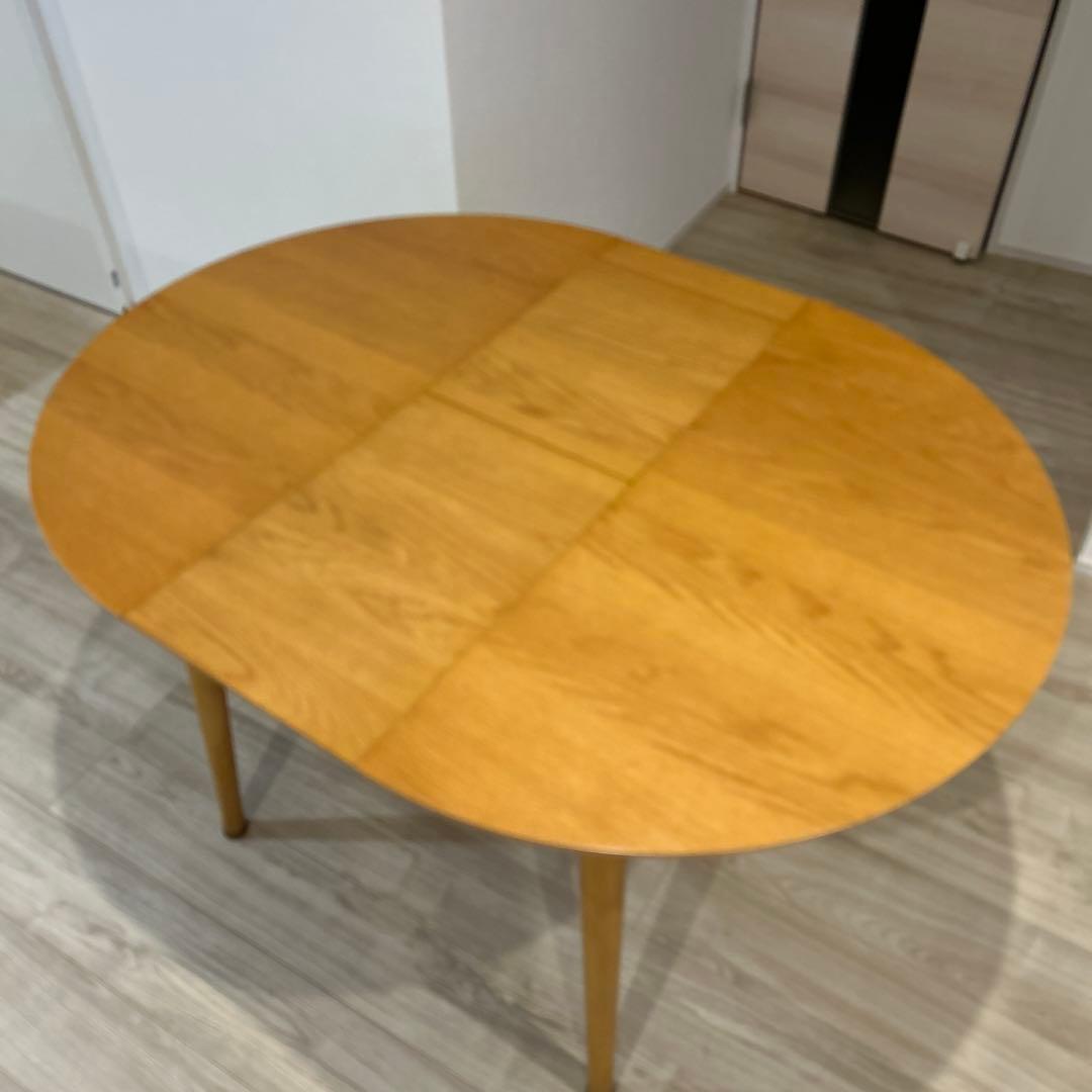 伸縮式円形ダイニングテーブル　90-120cm