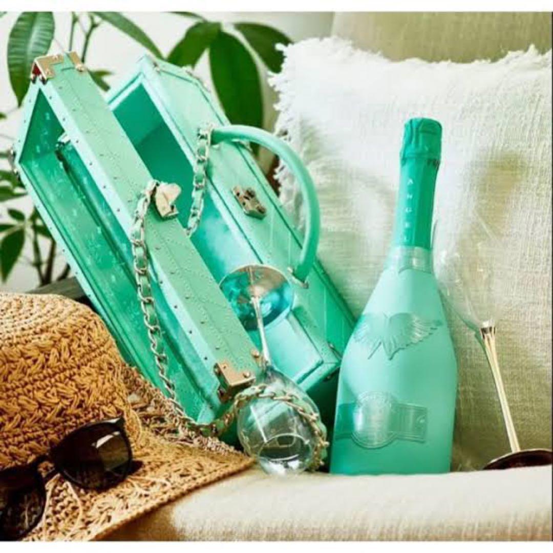 エンジェルグリーン箱付きシャンパン