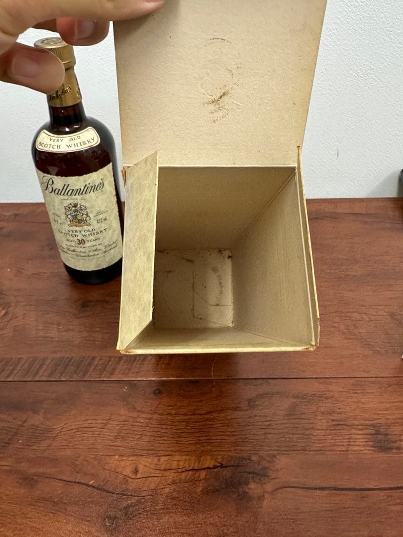 ☆未開栓☆Ballantine's バランタイン 30年 スコッチウイスキー