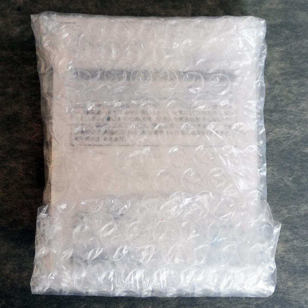 ホロライブ クッション、アクリルスタンド、缶バッチ詰合せ