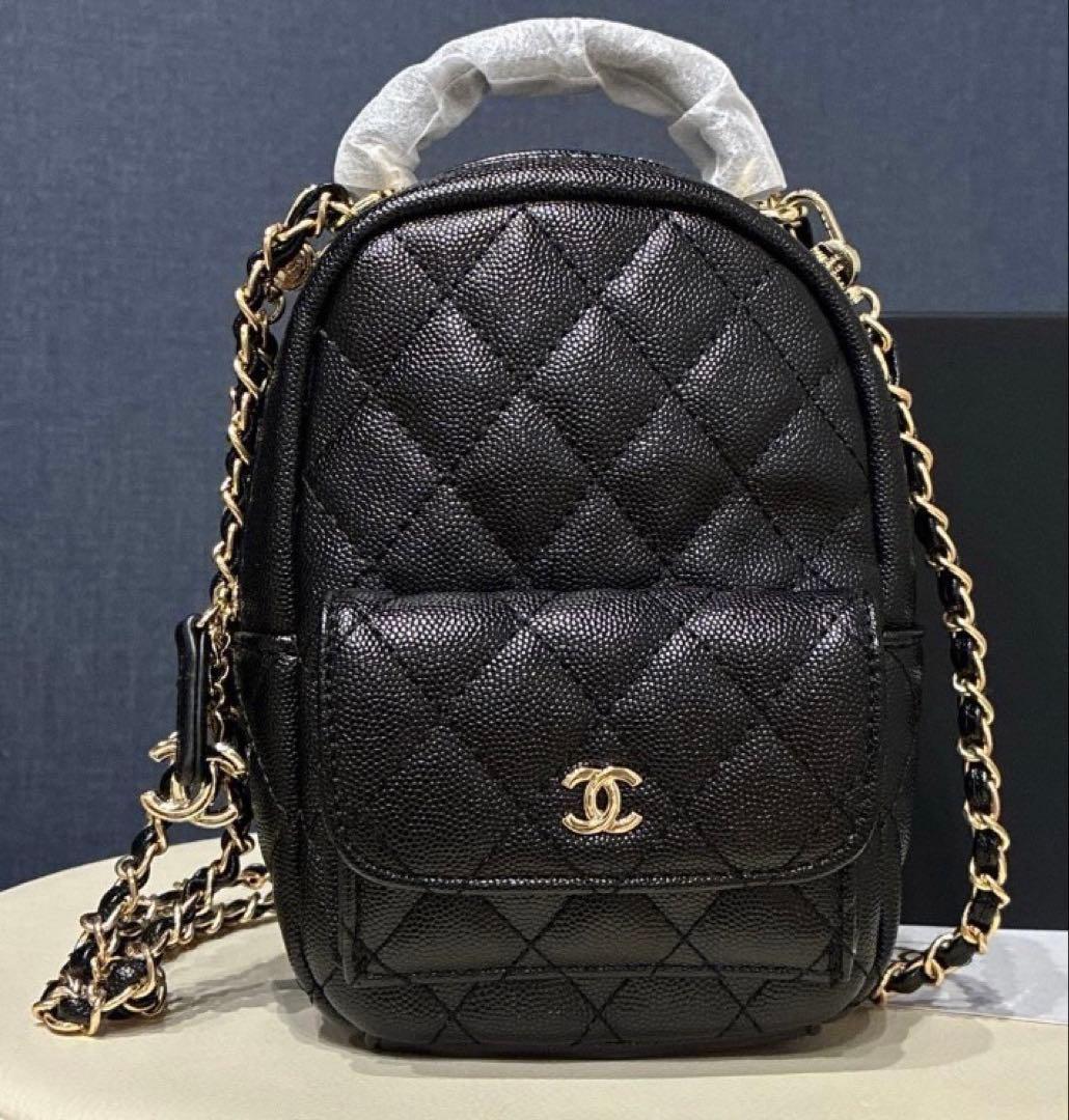 CHANEL ブラックレザー キルティングバッグ