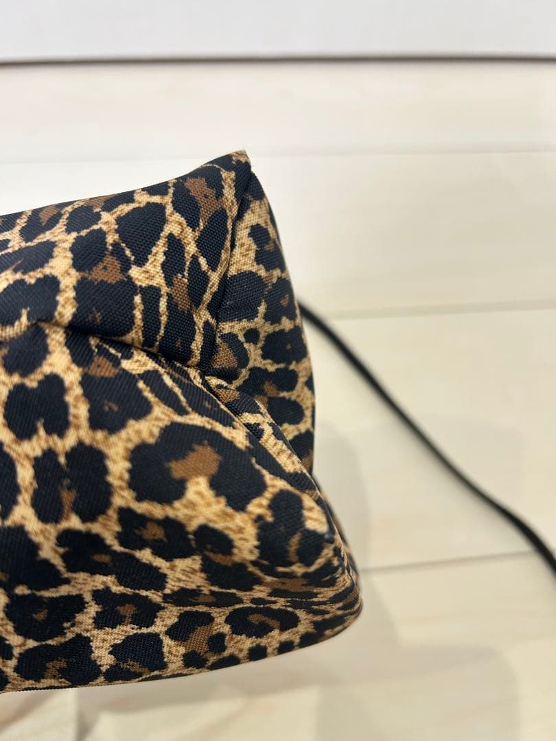 美品 エルベシャプリエ パンサーブラン ショルダーバッグ XS 船型