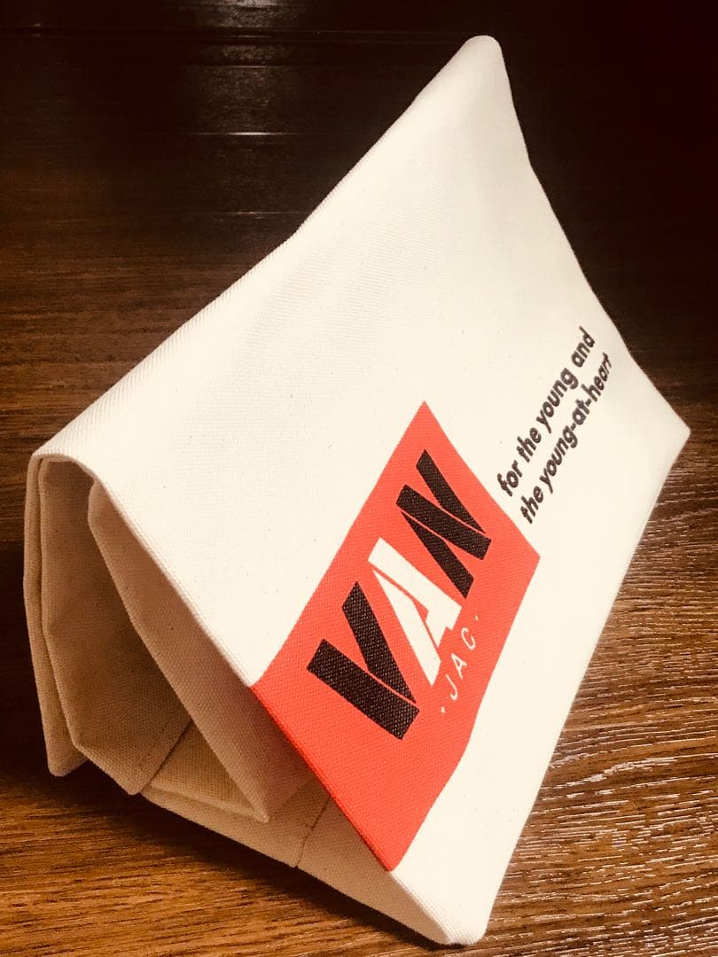 VAN紙袋デザイン幌布クラッチバック 送料無料 クラッチなのに大容量