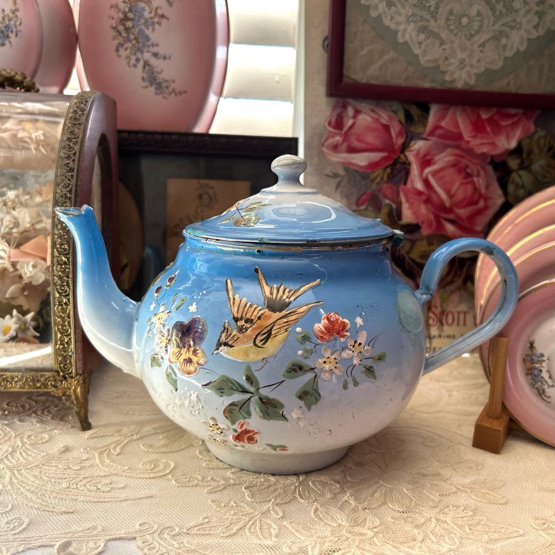 フランスアンティークホーロー手描きのティーポット