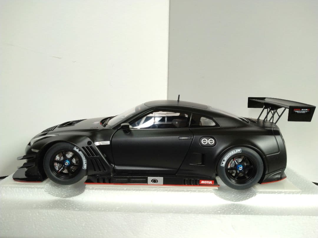 オートアート　1/18　AUTOart　　GT-R　ニスモ　　NISMO　GT3