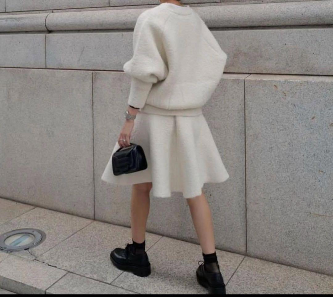 【完売品】定価17600円 machatt マチャット ブークレニットスカート