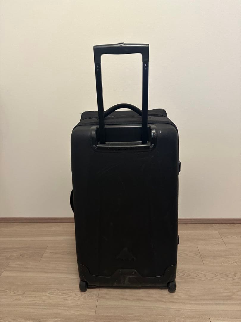 Burton wheelie sub 116L ブラック キャリーケース Burton wheelie sub