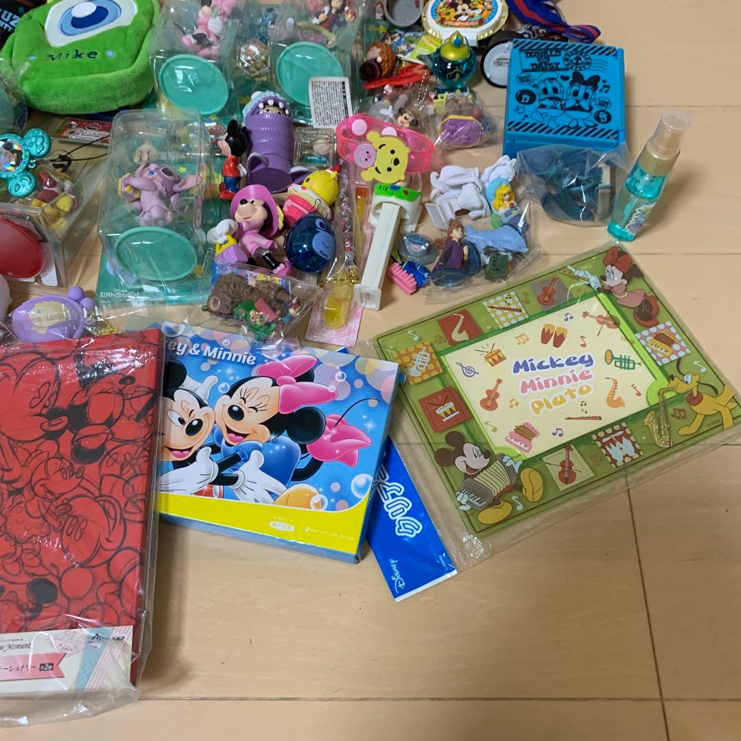 大量】【240点】ディズニーグッズまとめ売り ストア ランド シー 関連