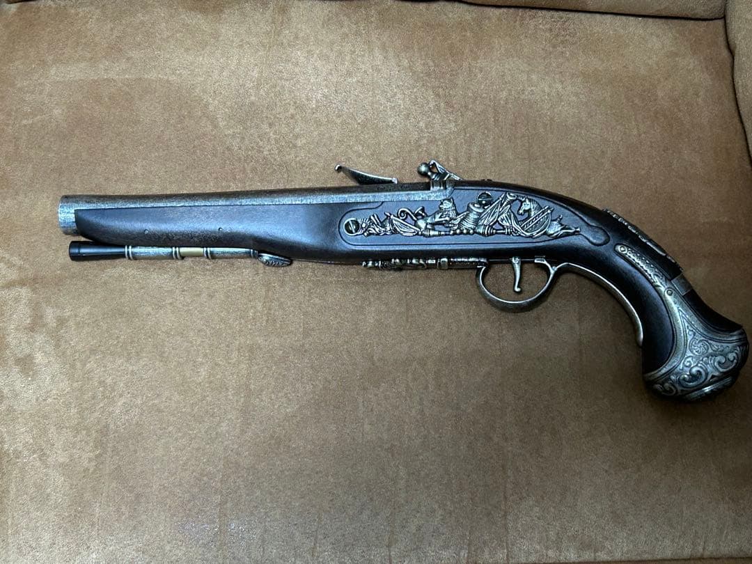 美品 動作確認済みKTW フリントロックピストル　エアコッキング