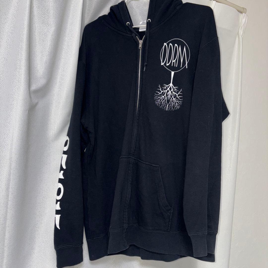 DADAROMA (ダダロマ)」のメンバーよしあつ氏の生誕記念限定グッズ 中古