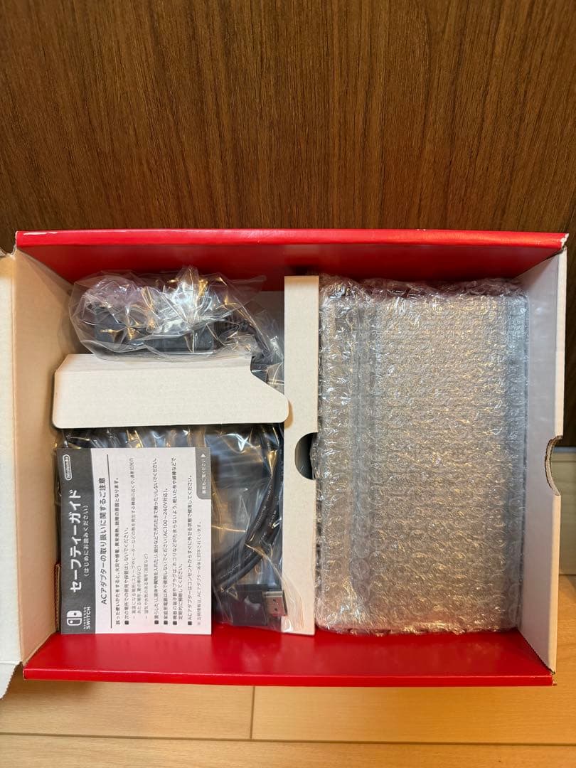 断*中様 Nintendo Switch 本体 青/赤 Joy-Con付き