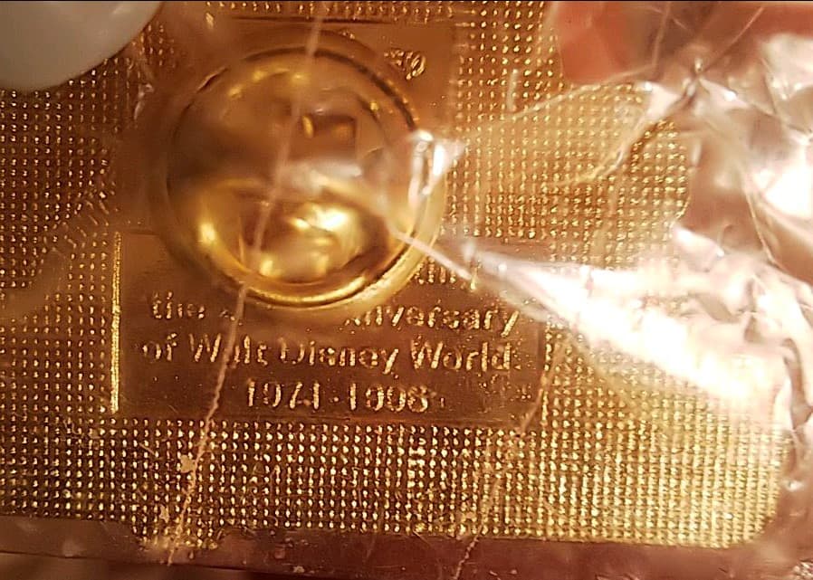 【レア/新品未使用】ディズニー 25周年記念 バッチ