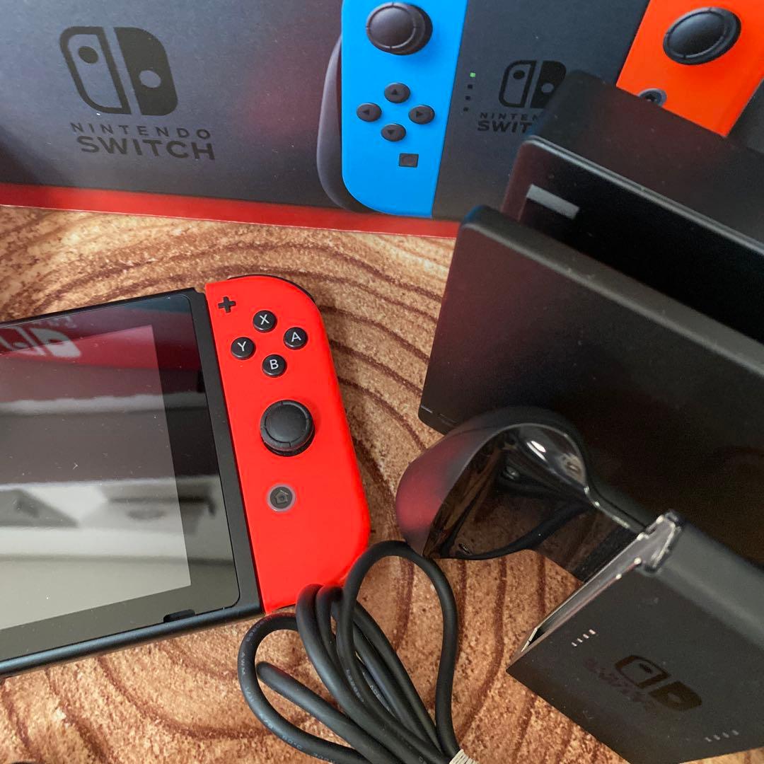 Nintendo Switch ニンテンドースイッチ本体　ネオン ①