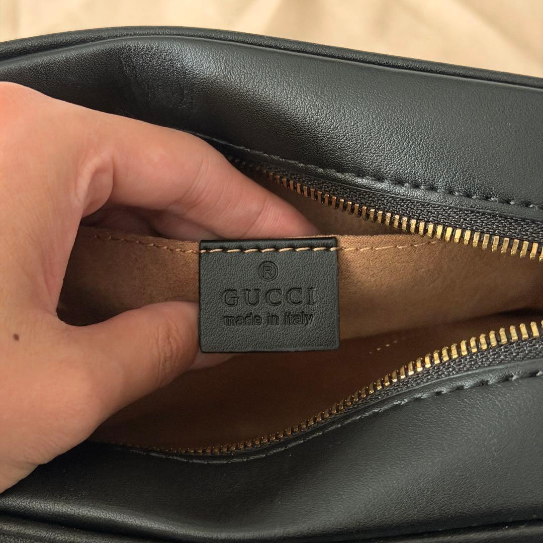 美品✨GUCCI ブラック GGロゴ チェーンストラップ キルティング　グッチ