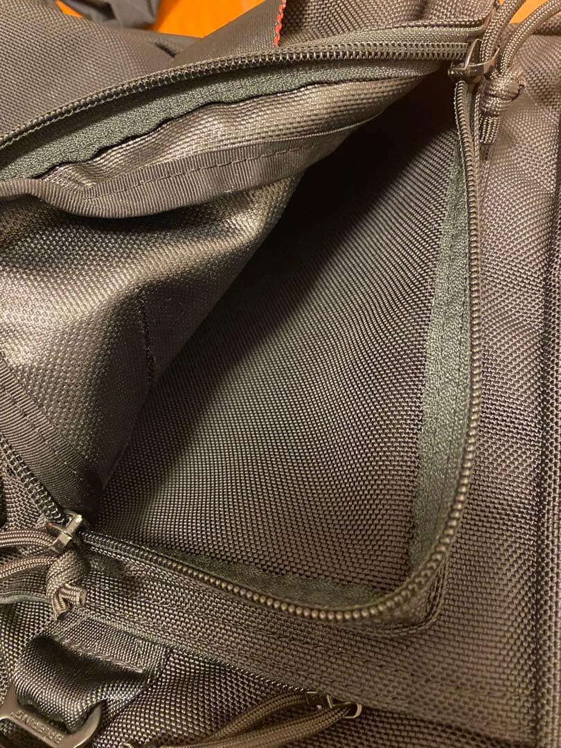 BRIEFING ネオトリニティライナー