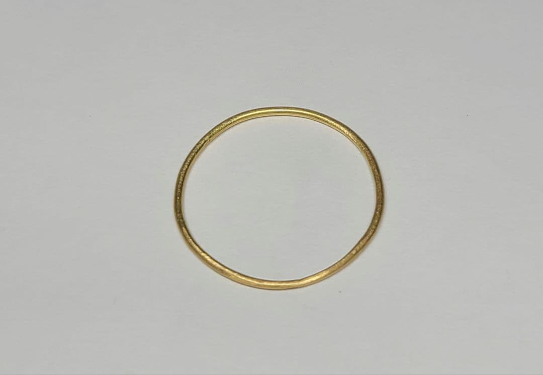 1本でも重ねづけにも可愛いです!!☆18金プレーンリング、マット