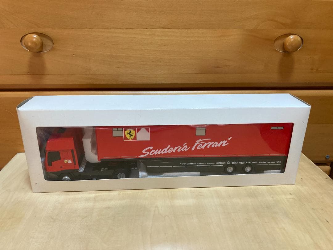 全長約40cmフェラーリ F1 トランスポーター 1/43 エリゴール（白箱）