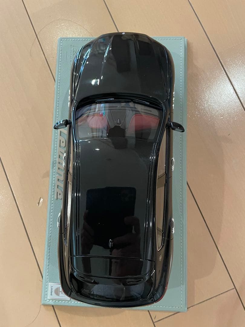 Maserati Levante 限定版モデルカー ブラック