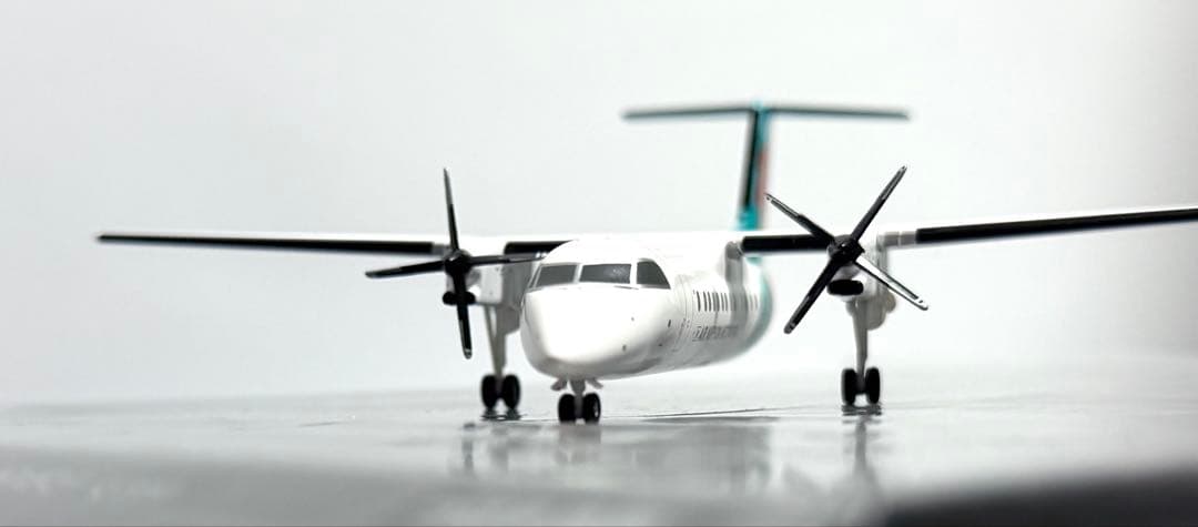 全日空商事 1/200 DHC-8-300 A-net TSUBAKIリバリー - メルカリ