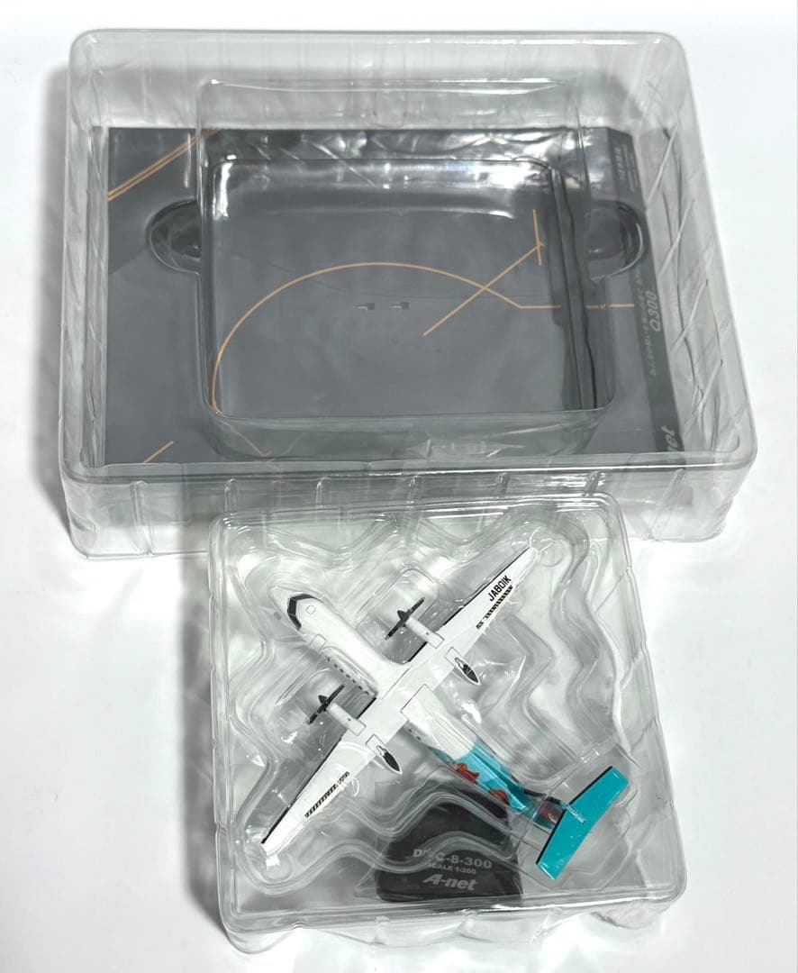 全日空商事 1/200 DHC-8-300 A-net TSUBAKIリバリー 1/200 DHC-8-300