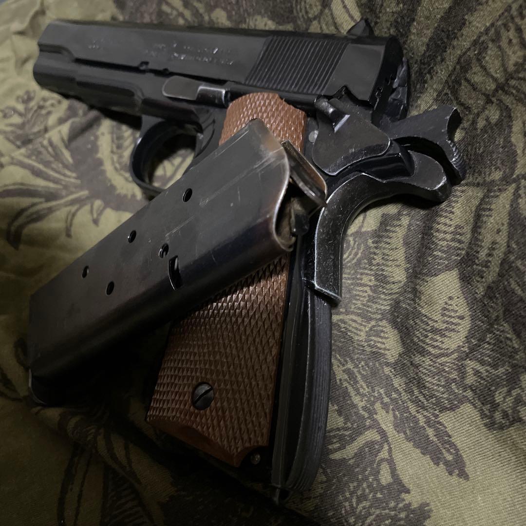 1911 ブラックモデルガン 　プラスチック製